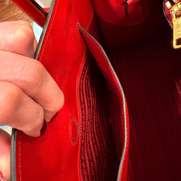 Prada Monochrome Saffiano Top Handle Bag - Picture 4 of 9